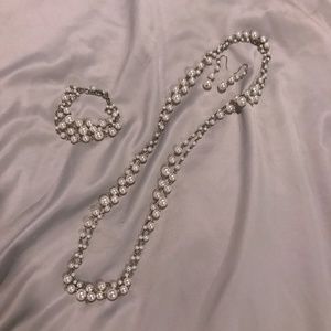 Premier Designs "Lady Fair" Pearl Set